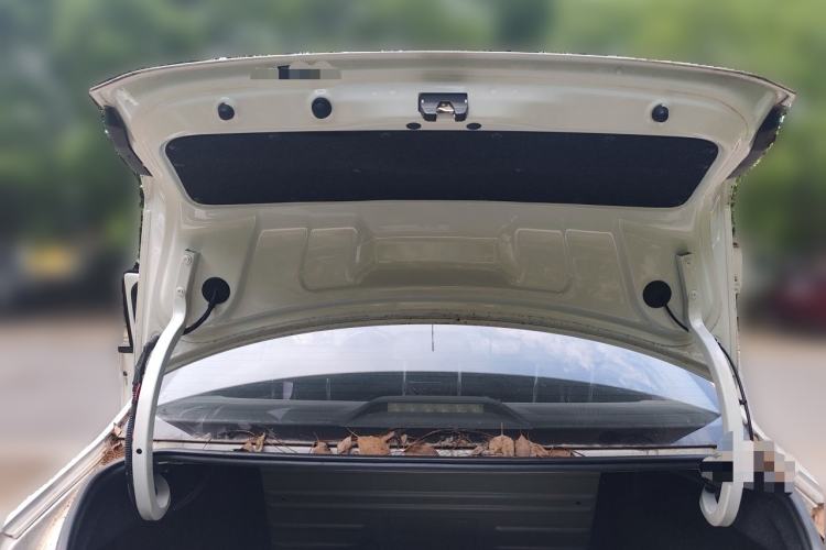 Used Volkswagen Jetta 2017 1.5L Automatic Fashion Model Trunk