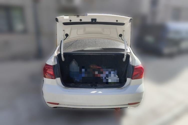 Used Volkswagen Jetta 2017 1.4L Manual Fashion Edition Trunk