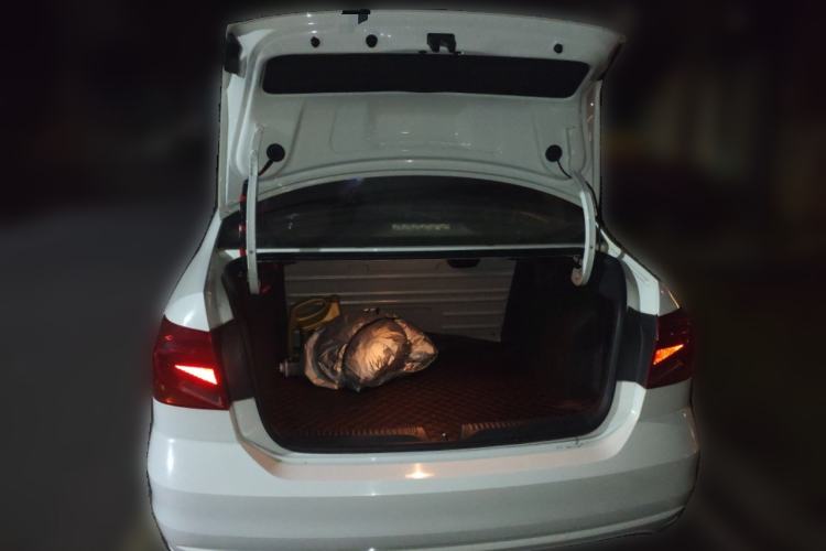 Used Volkswagen Jetta 2017 1.5L Manual Fashion Edition Trunk