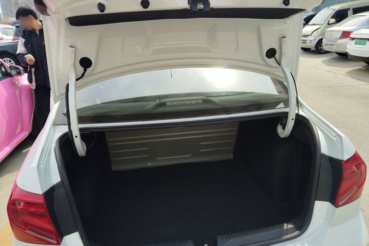 Used Volkswagen Jetta 2017 1.5L Automatic Comfort Model Trunk