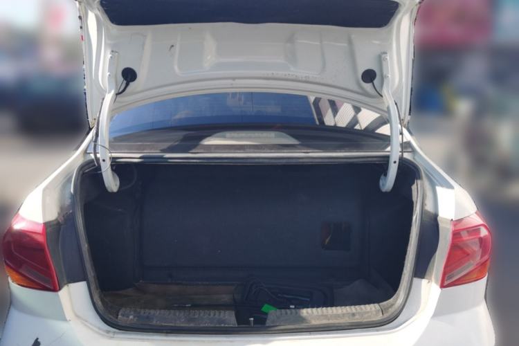 Used Volkswagen Jetta 2017 1.5L Manual Fashion Edition Trunk