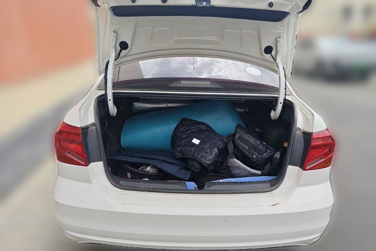 Used Volkswagen Jetta 2017 1.4L Manual Fashion Edition Trunk