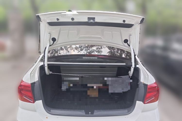 Used Volkswagen Jetta 2017 1.5L Manual Fashion Edition Trunk