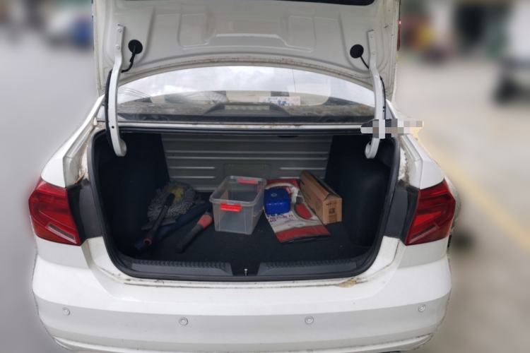 Used Volkswagen Jetta 2017 1.4L Manual Fashion Edition Trunk