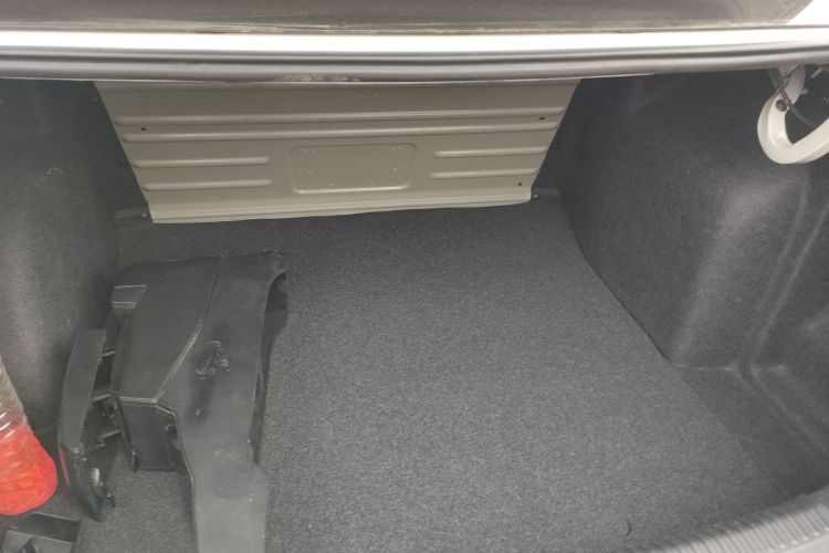 Used Volkswagen Jetta 2017 1.5L Manual Fashion Edition Trunk