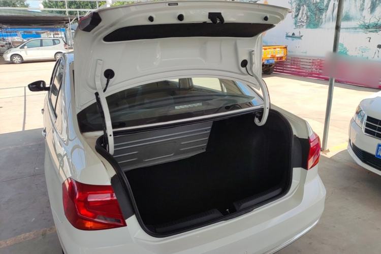 Used Volkswagen Jetta 2017 1.5L Manual Comfort Model Trunk