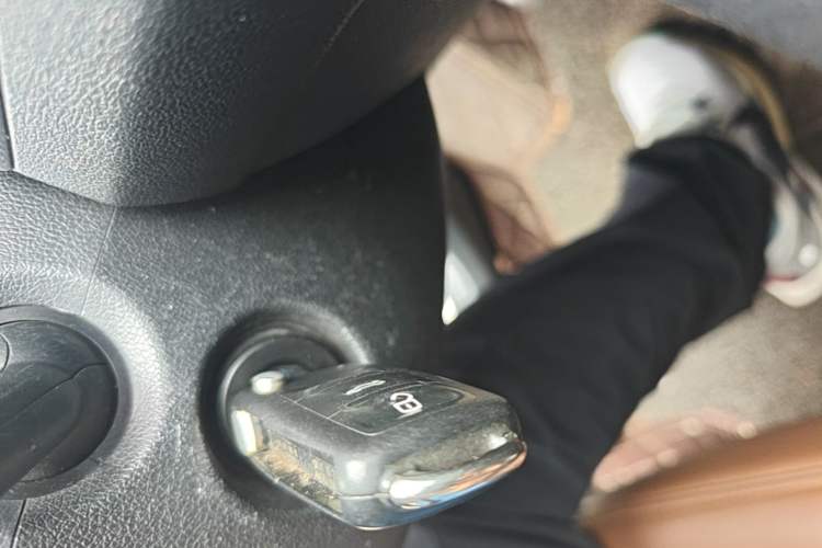 Used Volkswagen Jetta 2017 1.5L Manual Fashion Edition Vehicle Key