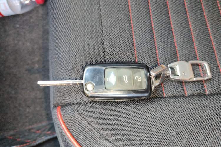 Used Volkswagen Jetta 2017 1.4L Manual Fashion Edition Vehicle Key