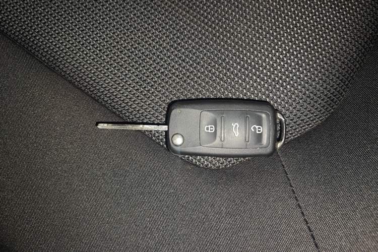 Used Volkswagen Jetta 2017 1.5L Automatic Fashion Model Vehicle Key
