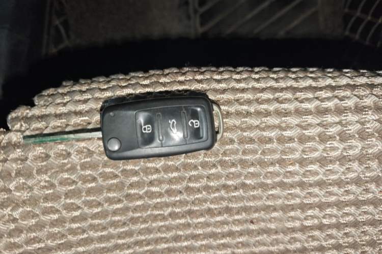 Used Volkswagen Jetta 2017 1.5L Manual Fashion Edition Vehicle Key