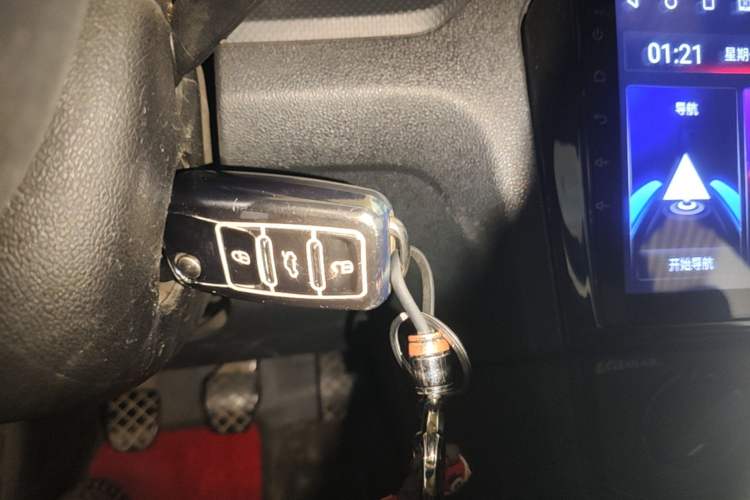 Used Volkswagen Jetta 2017 1.5L Manual Fashion Edition Vehicle Key