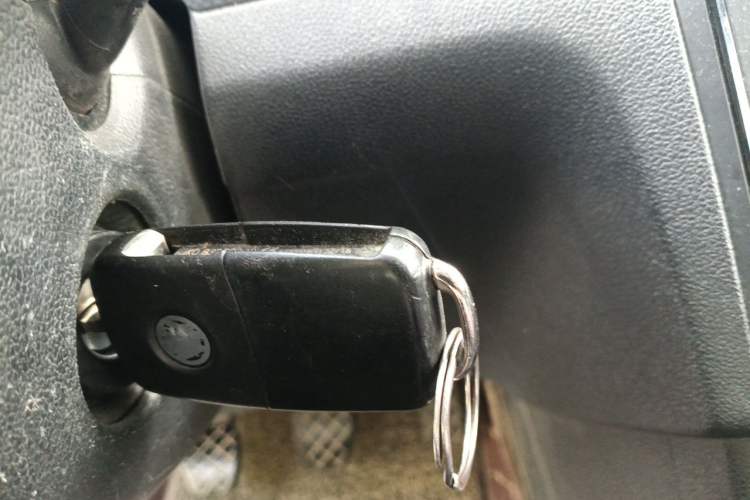 Used Volkswagen Jetta 2017 1.4L Manual Fashion Edition Vehicle Key