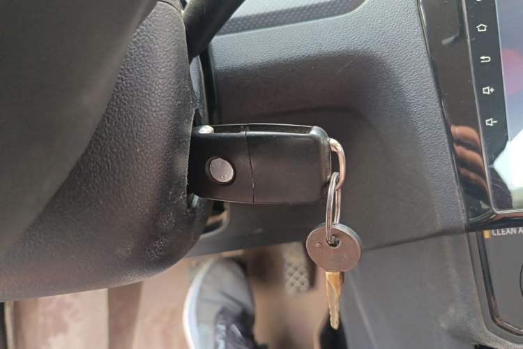 Used Volkswagen Jetta 2017 1.5L Automatic Fashion Model Vehicle Key