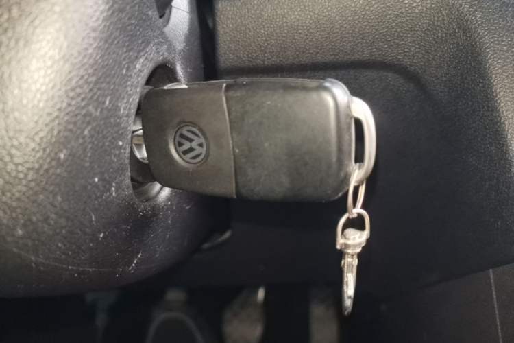Used Volkswagen Jetta 2017 1.5L Manual Fashion Edition Vehicle Key