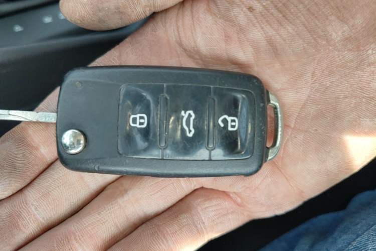 Used Volkswagen Jetta 2017 1.5L Automatic Fashion Model Vehicle Key