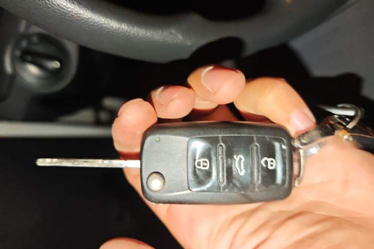 Used Volkswagen Jetta 2017 1.4L Manual Fashion Edition Vehicle Key