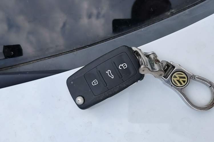 Used Volkswagen Jetta 2017 1.5L Automatic Fashion Model Vehicle Key