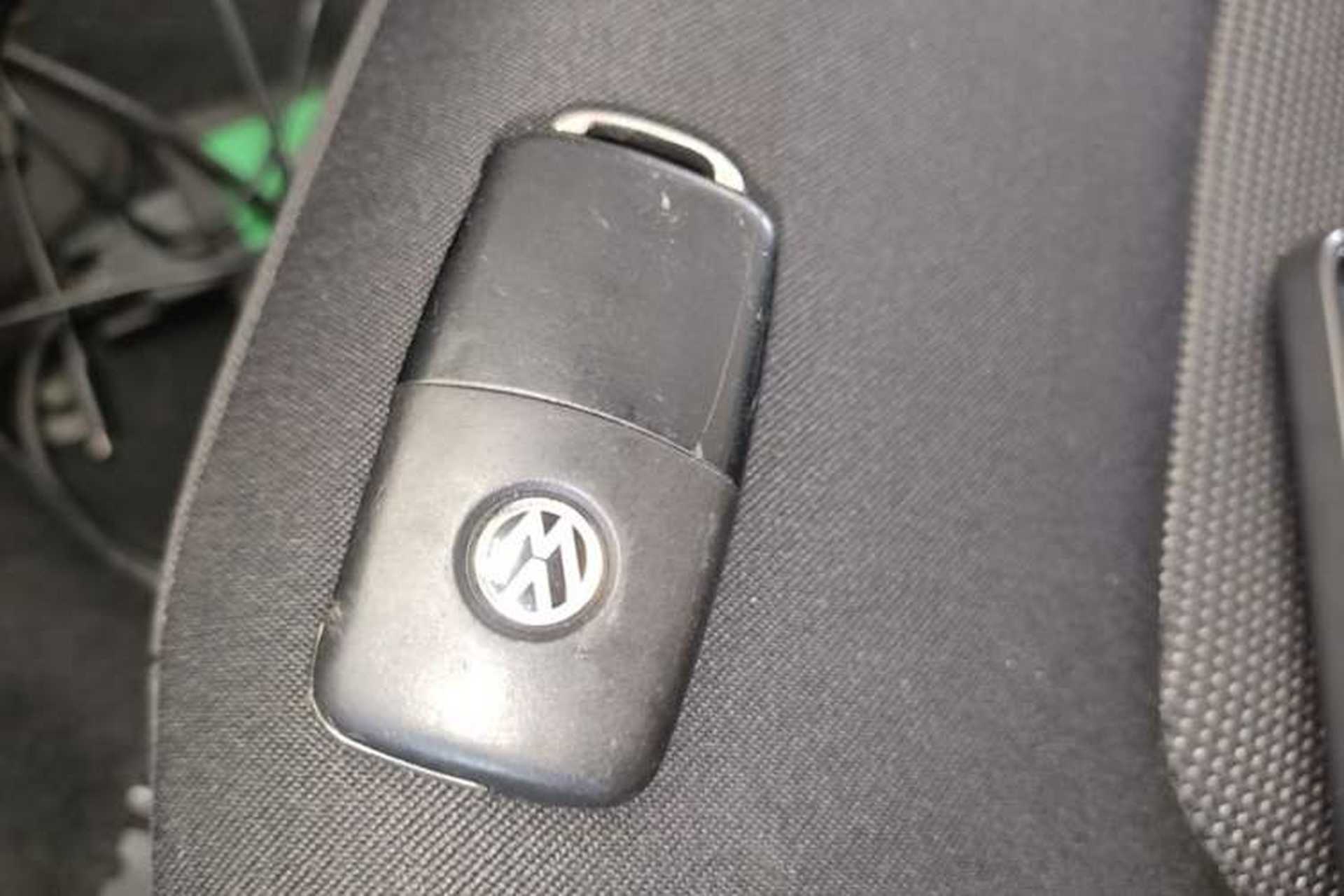 Used Volkswagen Jetta 2017 1.5L Manual Fashion Edition Vehicle Key