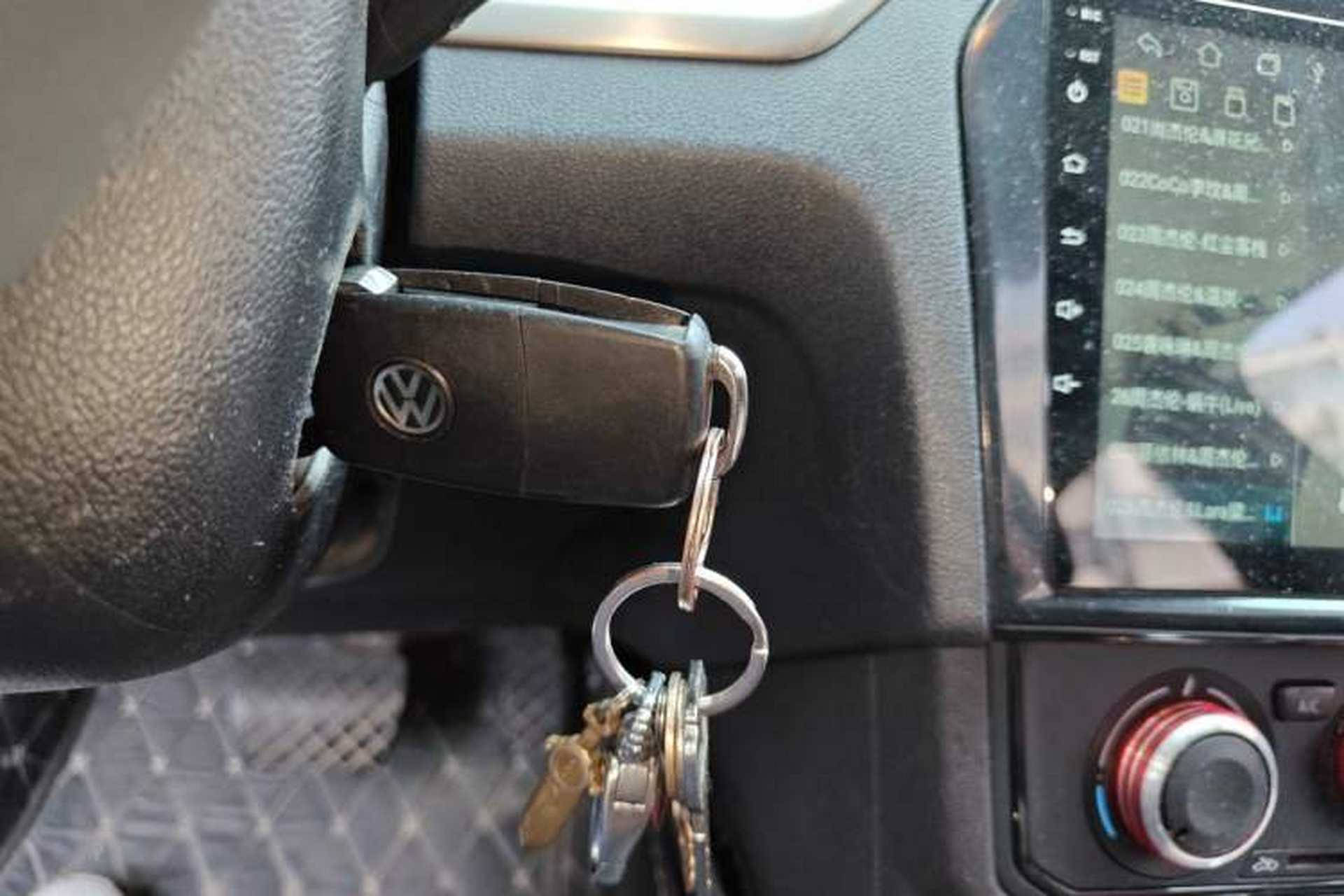 Used Volkswagen Jetta 2017 1.5L Automatic Fashion Model Vehicle Key