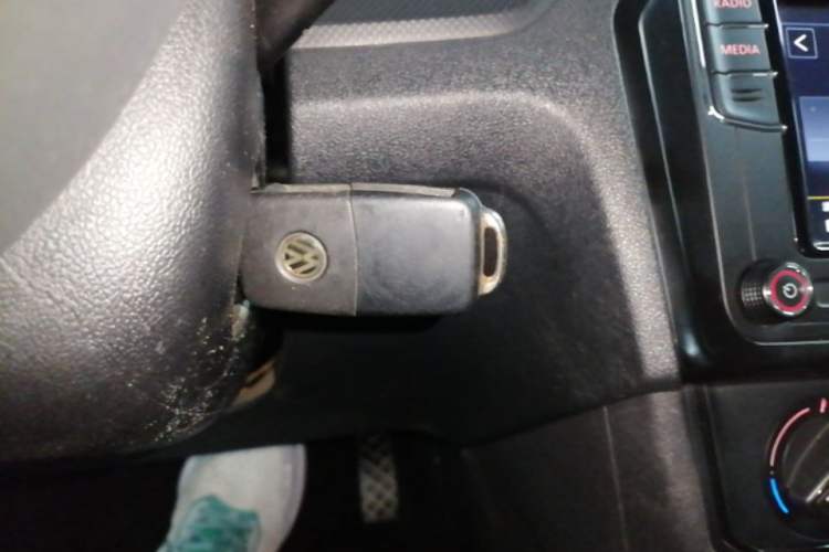 Used Volkswagen Jetta 2017 1.5L Automatic Fashion Model Vehicle Key