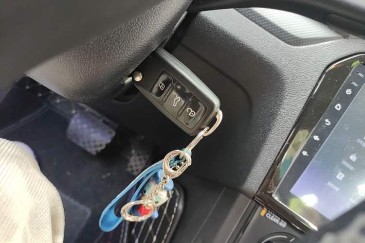 Used Volkswagen Jetta 2017 1.5L Automatic Fashion Model Vehicle Key