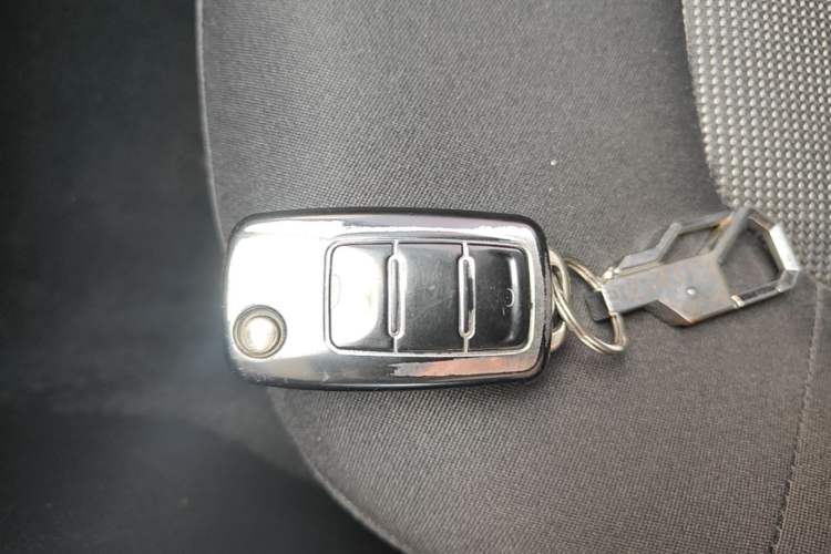 Used Volkswagen Jetta 2017 1.4L Manual Fashion Edition Vehicle Key