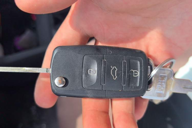 Used Volkswagen Jetta 2017 1.5L Automatic Fashion Model Vehicle Key