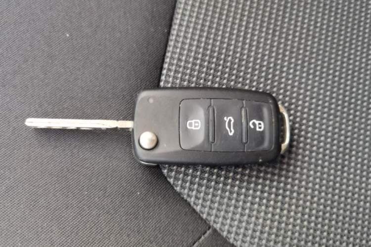 Used Volkswagen Jetta 2017 1.5L Automatic Fashion Model Vehicle Key