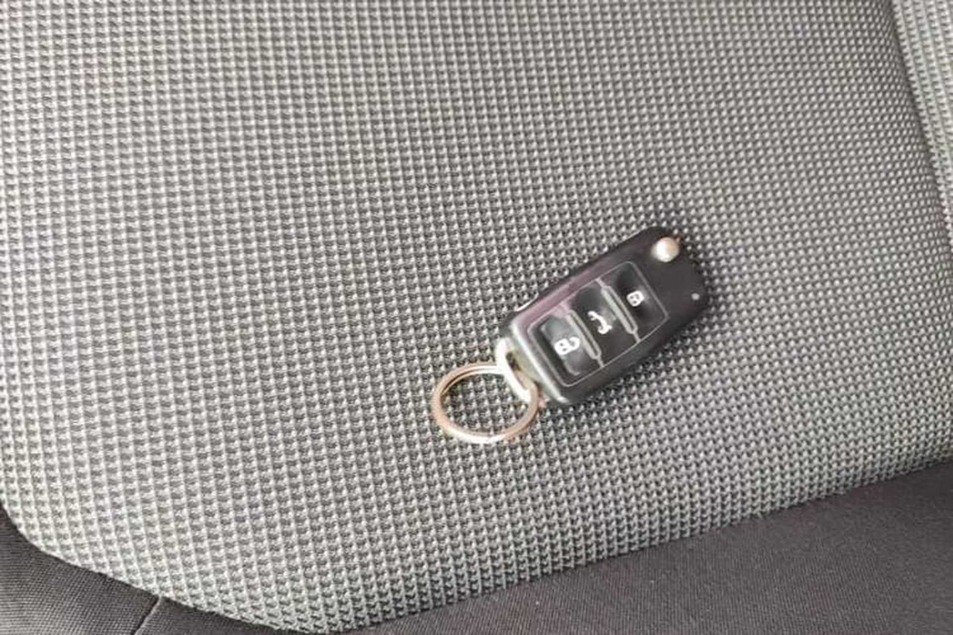 Used Volkswagen Jetta 2017 1.5L Automatic Fashion Model Vehicle Key