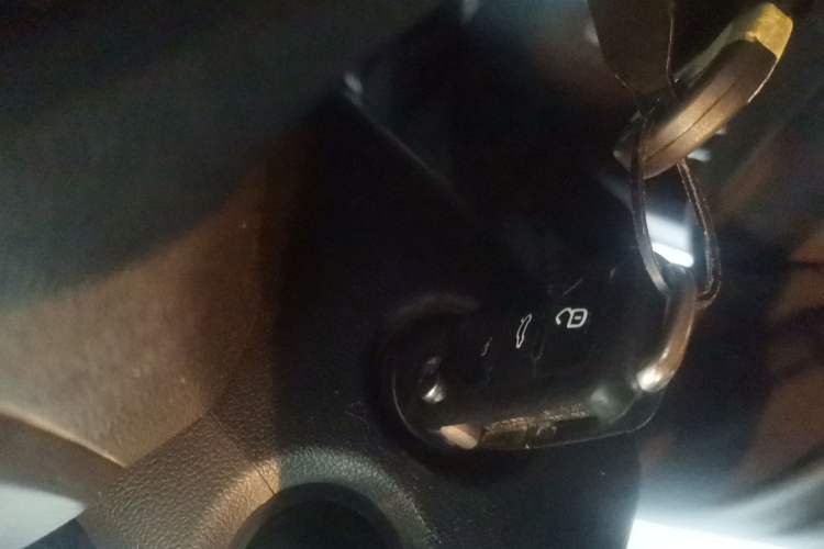 Used Volkswagen Jetta 2017 1.5L Manual Fashion Edition Vehicle Key