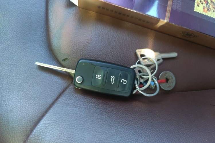 Used Volkswagen Jetta 2017 1.4L Manual Fashion Edition Vehicle Key