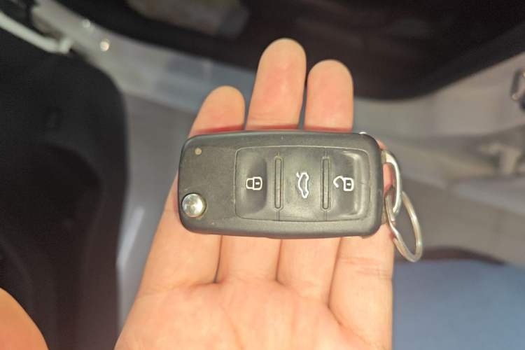 Used Volkswagen Jetta 2017 1.5L Automatic Fashion Model Vehicle Key