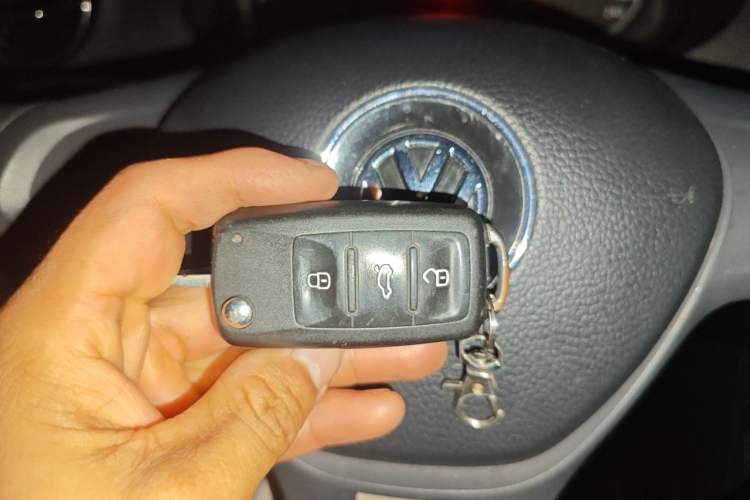 Used Volkswagen Jetta 2017 1.5L Automatic Fashion Model Vehicle Key