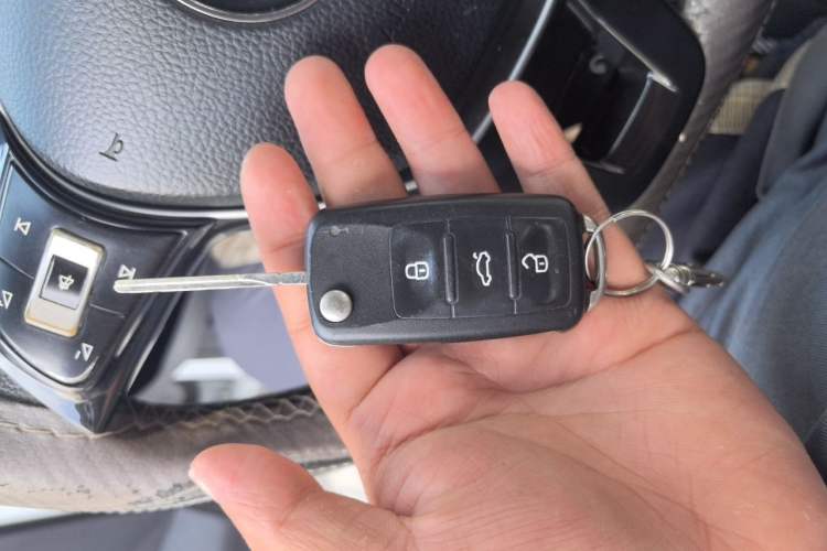 Used Volkswagen Jetta 2017 1.5L Automatic Fashion Model Vehicle Key