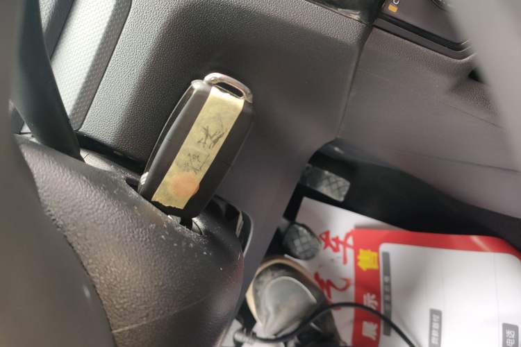 Used Volkswagen Jetta 2017 1.5L Manual Fashion Edition Vehicle Key
