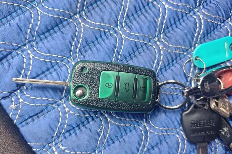 Used Volkswagen Jetta 2017 1.4L Manual Fashion Edition Vehicle Key