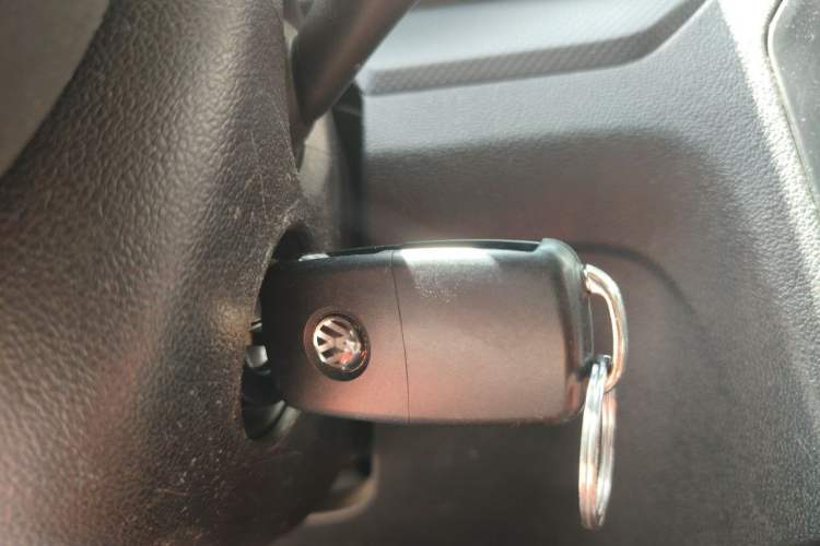 Used Volkswagen Jetta 2017 1.5L Automatic Fashion Model Vehicle Key