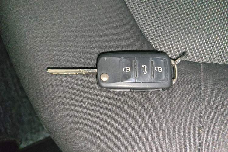 Used Volkswagen Jetta 2017 1.5L Manual Fashion Edition Vehicle Key