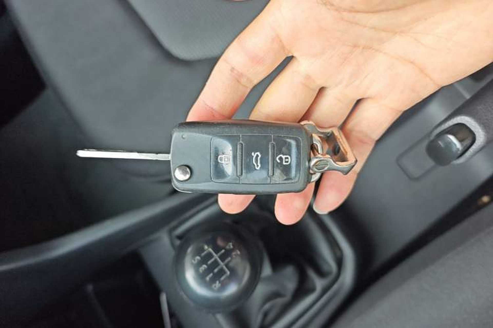 Used Volkswagen Jetta 2017 1.4L Manual Fashion Edition Vehicle Key