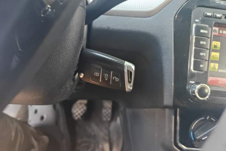 Used Volkswagen Jetta 2017 1.4L Manual Comfort Model Vehicle Key