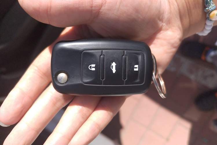 Used Volkswagen Jetta 2017 1.4L Manual Fashion Edition Vehicle Key