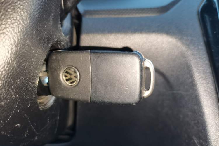 Used Volkswagen Jetta 2017 1.5L Manual Fashion Edition Vehicle Key