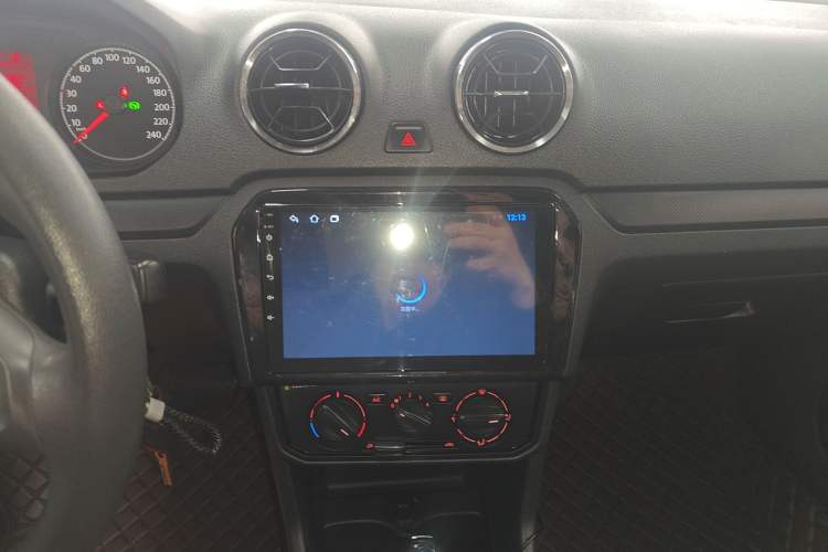 Used Volkswagen Jetta 2017 1.5L Automatic Fashion Model Audio And AC Panel