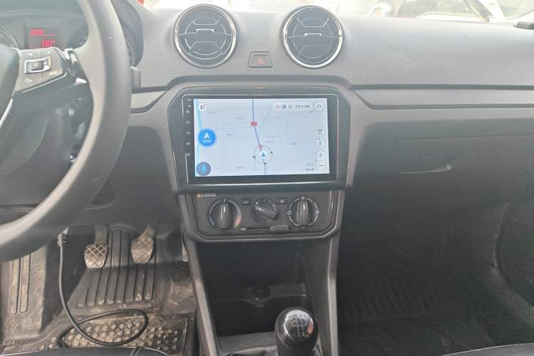 Used Volkswagen Jetta 2017 1.4L Manual Fashion Edition Audio And AC Panel
