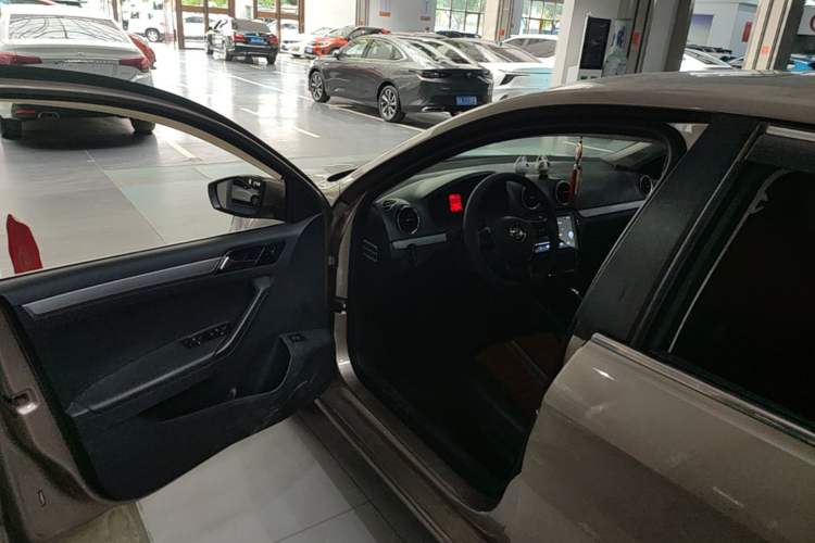 Used Volkswagen Jetta 2017 1.5L Automatic Comfort Model Driver Seat