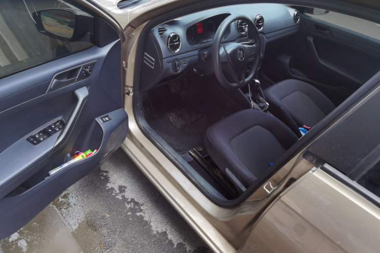 Used Volkswagen Jetta 2017 1.5L Automatic Fashion Model Driver Seat