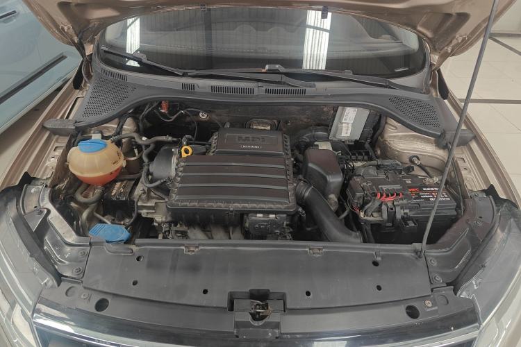 Used Volkswagen Jetta 2017 1.5L Automatic Fashion Model Engine Bay