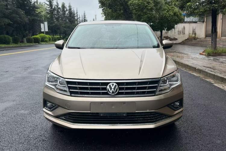 Used Volkswagen Jetta 2017 1.4L Manual Comfort Model Exterior 6