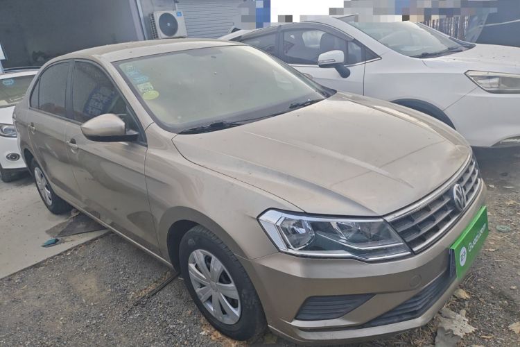 Used Volkswagen Jetta 2017 1.4L Manual Fashion Edition Front Right 45 Deg