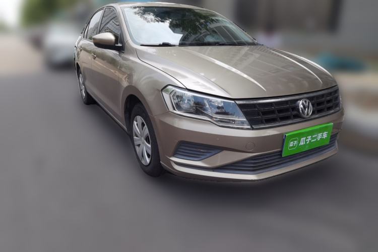 Used Volkswagen Jetta 2017 1.5L Automatic Fashion Model Front Right 45 Deg